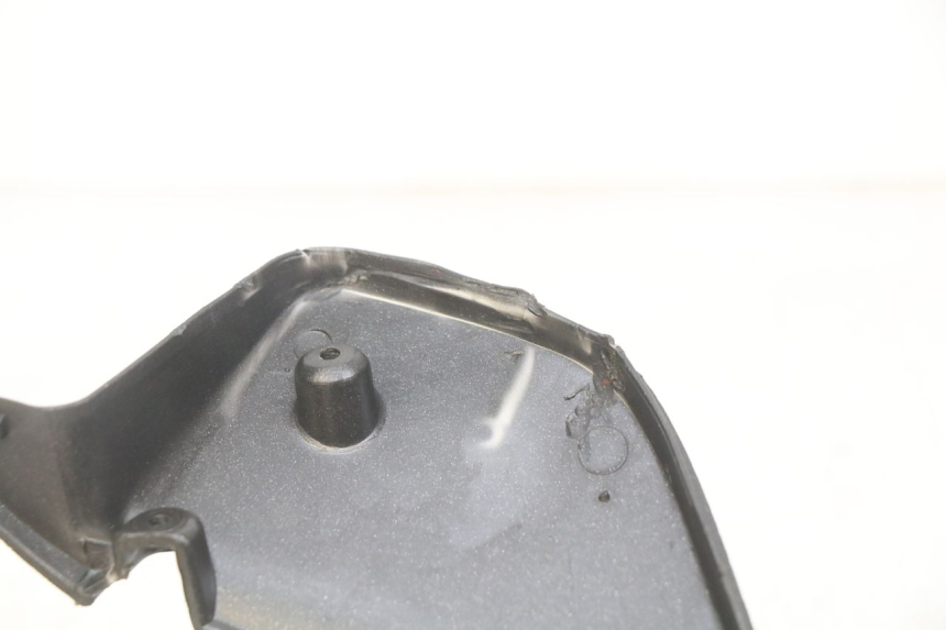 photo de FIANCHETTI INFERIORE APRILIA SCARABEO LIGHT 125 (2007 - 2011) - Altra angolazione