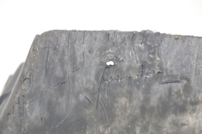 photo de Fondo di scatola HONDA SCV LEAD 100 (2003 - 2007) - Dettaglio del componente