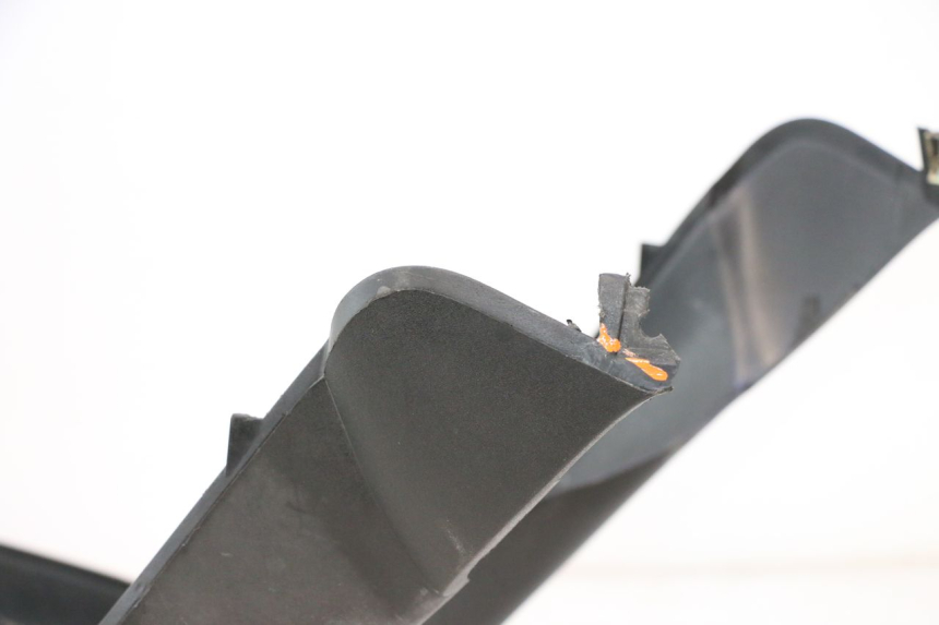 photo de FIANCHETTI INFERIORE PEUGEOT TREKKER 50 (1995 - 2004) - Altra angolazione
