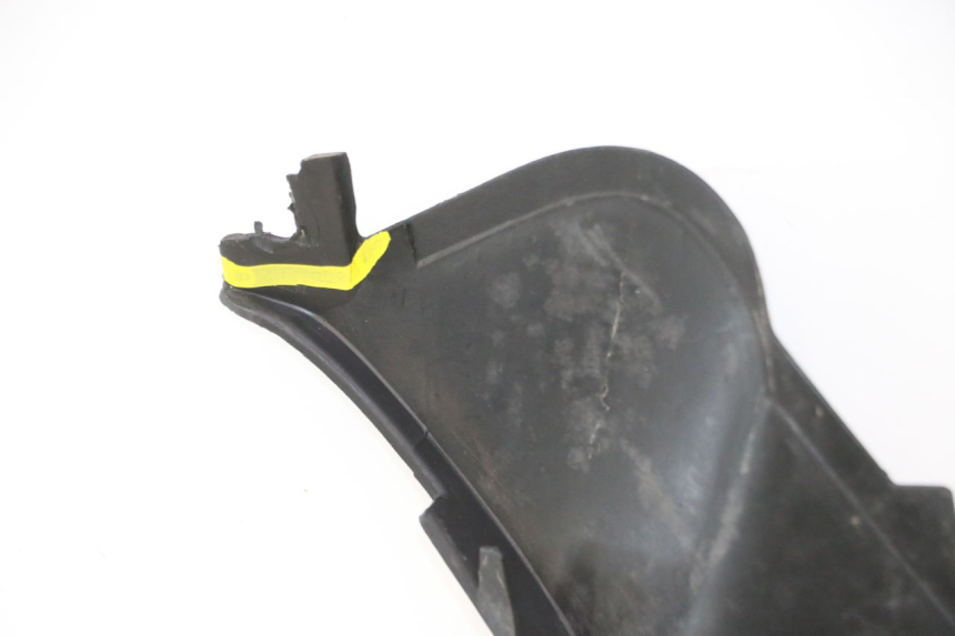 photo de FIANCHETTI INFERIORE PEUGEOT TREKKER 50 (1995 - 2004) - Primo piano tecnico