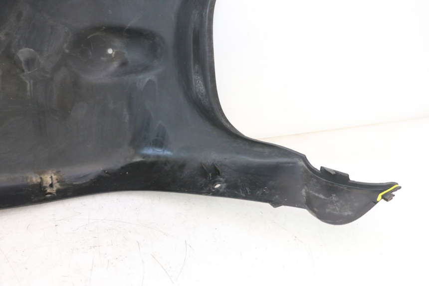 photo de FIANCHETTI INFERIORE PEUGEOT TREKKER 50 (1995 - 2004) - Stato della superficie e materiale