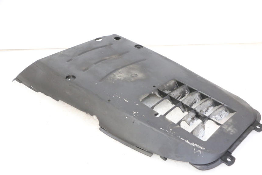 photo de SOTTOCARRO SUZUKI UH BURGMAN 125 (2002 - 2006) - Stato della superficie e materiale