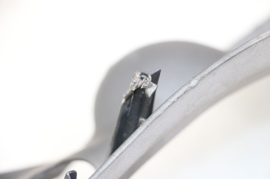 photo de FIANCHETTI INFERIORE PIAGGIO X9 EVOLUTION 125 (2003 - 2007) - Zoom sullo stato d'uso