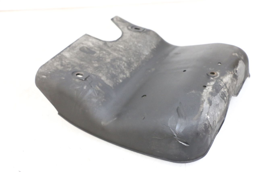 photo de SOTTOPEDANA PIAGGIO XEVO - X EVO 125 (2007 - 2017) - Zoom sullo stato d'uso