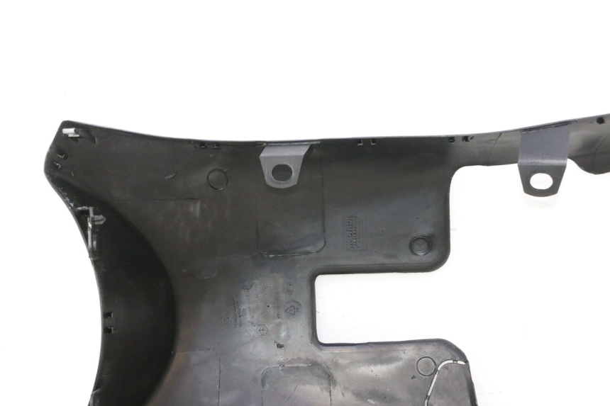 photo de SOTTOPEDANA PIAGGIO ZIP IGET 4T 50 (2021 - 2023) - Stato della superficie e materiale