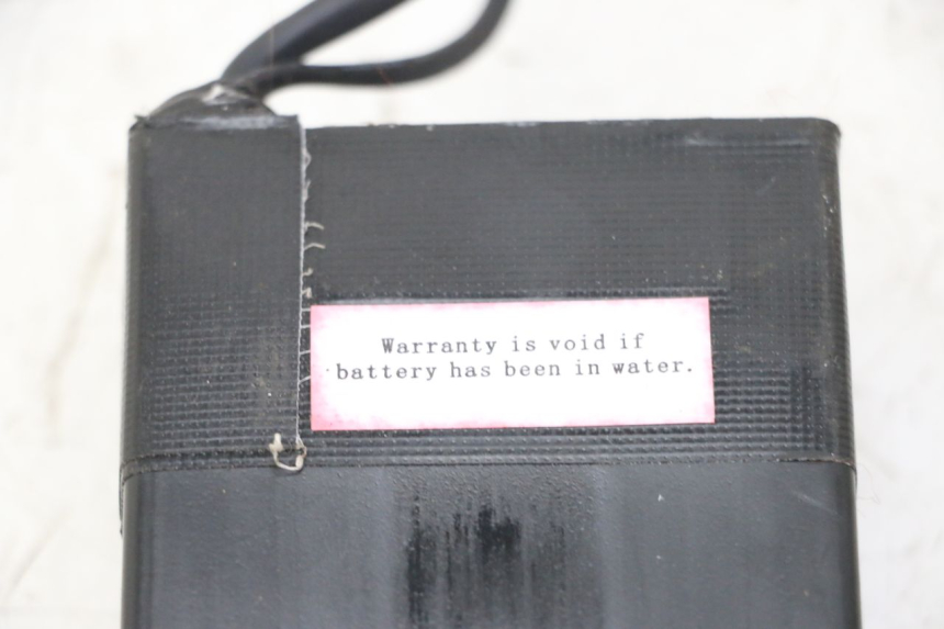 photo de BATTERIA URBANGLIDE 100XS 1 - Primo piano tecnico