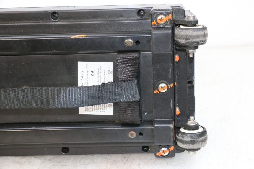 photo de BATTERIA E-MAX 80L 1 (2011 - 2014) - Primo piano tecnico