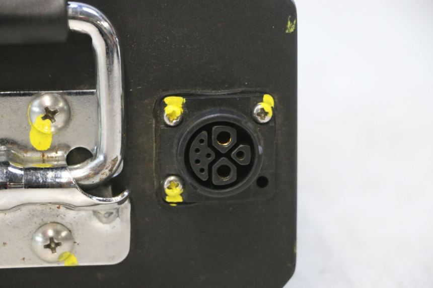 photo de BATTERIA WAYSCRAL E-START 1 (2018 - 2022) - Dettagli dei punti di fissaggio