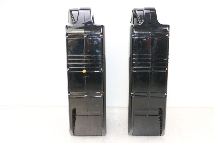 photo de BATTERIA YAMAHA NEO'S CORE 1 (2022 - 2026) - Dettagli dei punti di fissaggio