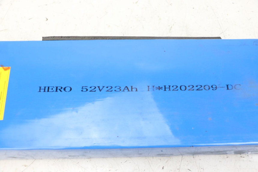 photo de BATTERIA HERO S10 1 - Zoom sui componenti