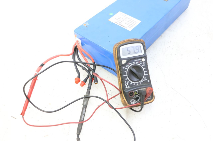 photo de BATTERIA DUALTRON VICTOR LIMITED 1 - Dettaglio del componente