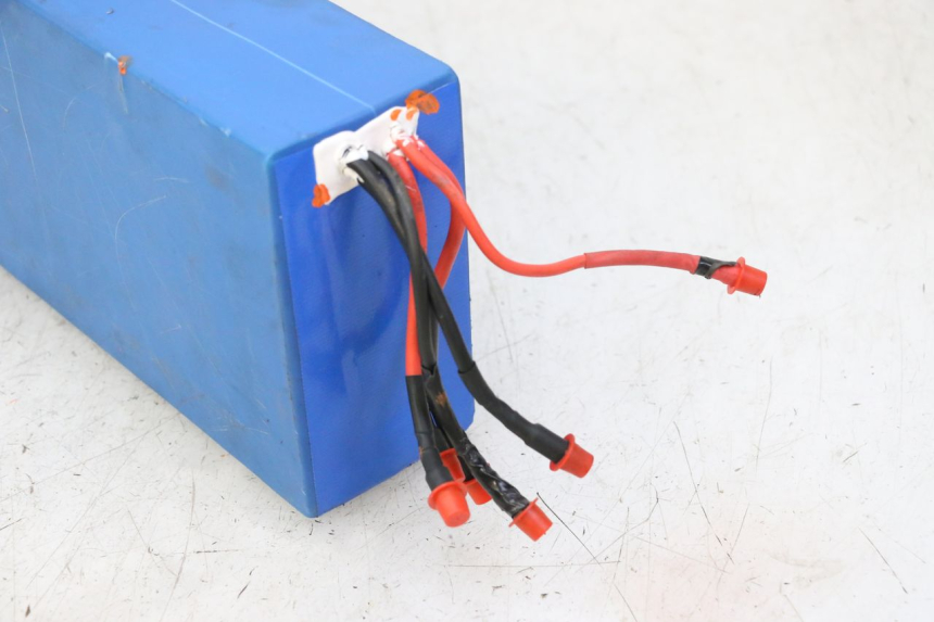 photo de BATTERIA DUALTRON VICTOR LIMITED 1 - Caratteristiche distintive