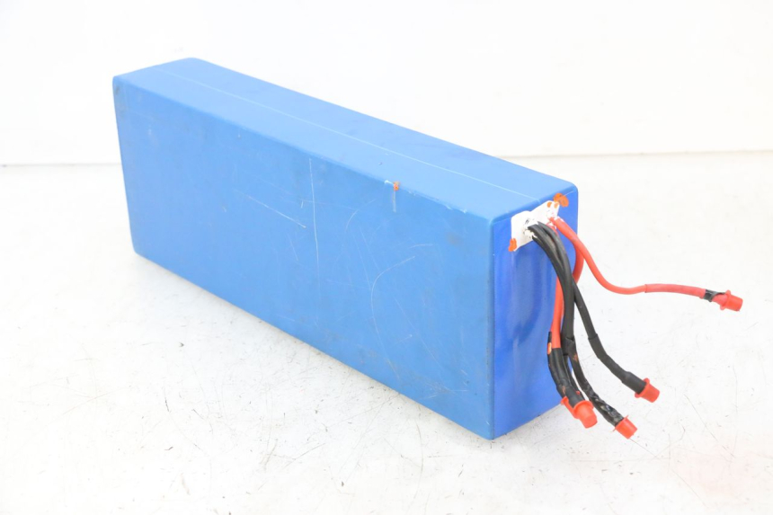 photo de BATTERIA DUALTRON VICTOR LIMITED 1 - Primo piano ad alta risoluzione