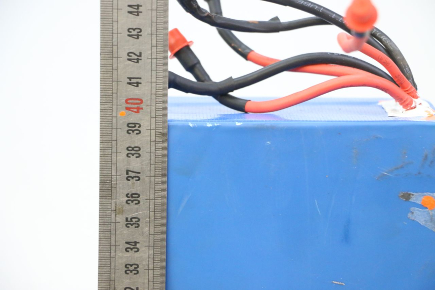 photo de BATTERIA DUALTRON VICTOR LIMITED 1 - Dettagli dei punti di fissaggio