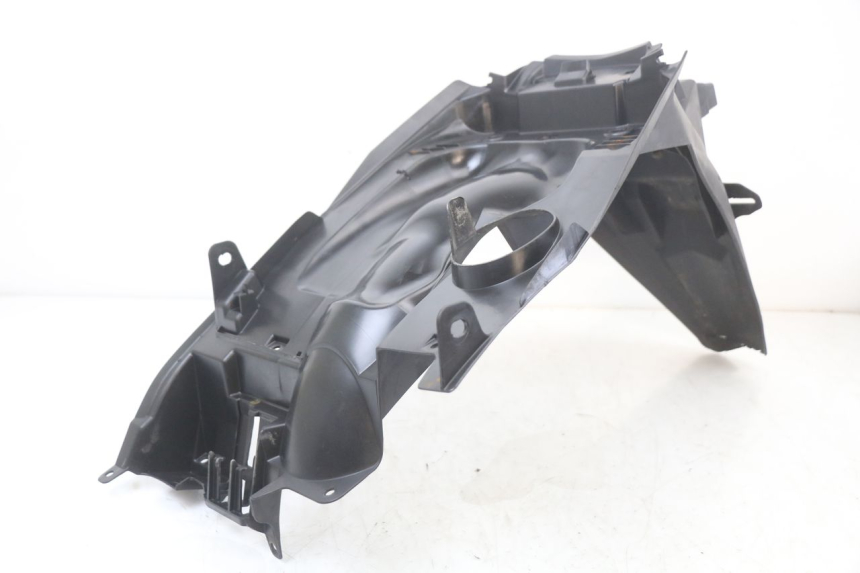 photo de PARAFANGO POSTERIORE SUZUKI ADDRESS 110 (2015 - 2020) - Stato della superficie e materiale