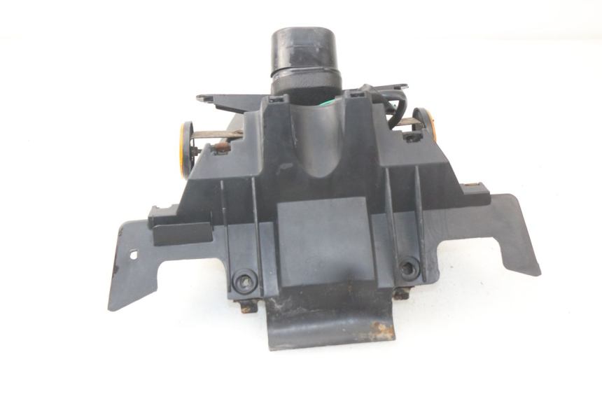 photo de PARAFANGO POSTERIORE JONWAY AZTRAL 125 (2008 - 2017) - Primo piano tecnico