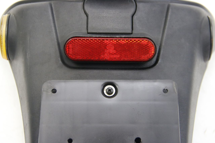 photo de PARAFANGO POSTERIORE DERBI BOULEVARD 50 (2009 - 2006) - Zoom sui componenti