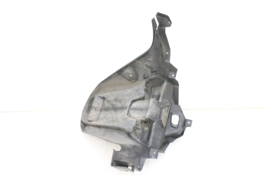 photo de PARAFANGO POSTERIORE SUZUKI BURGMAN 650 (2013 - 2020) - Dettaglio del componente