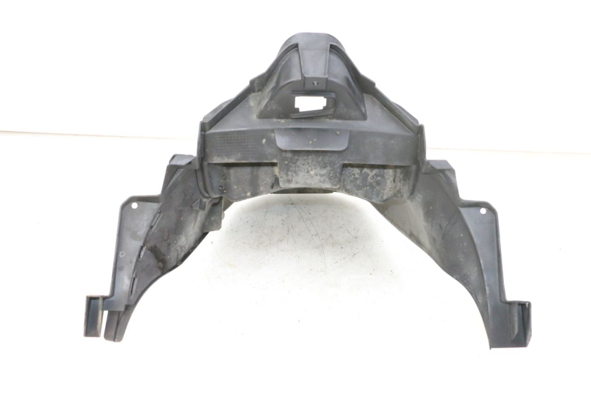 photo de PARAFANGO POSTERIORE SUZUKI BURGMAN 650 (2013 - 2020) - Primo piano tecnico