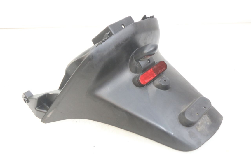 photo de PARAFANGO POSTERIORE PEUGEOT CITYSTAR 2T 50 (2018 - 2021) - Primo piano tecnico