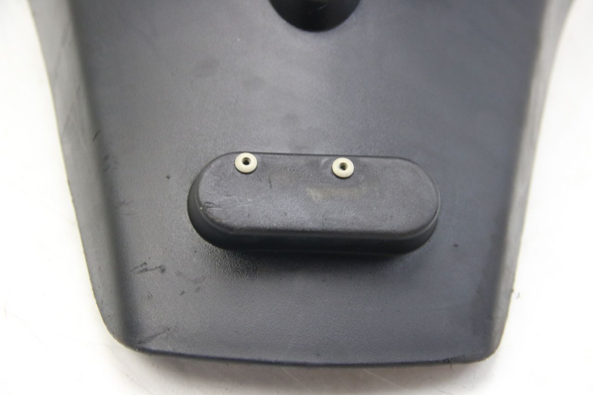 photo de PARAFANGO POSTERIORE PEUGEOT CITYSTAR 125 (2011 - 2017) - Stato della superficie e materiale