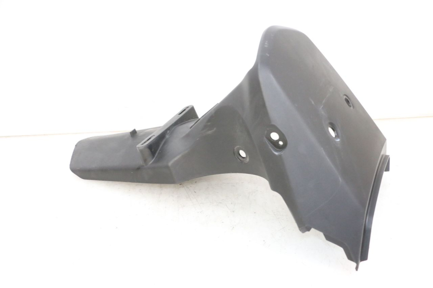 photo de PARAFANGO POSTERIORE SUZUKI DL V STROM 1000 (2002 - 2007) - Primo piano tecnico