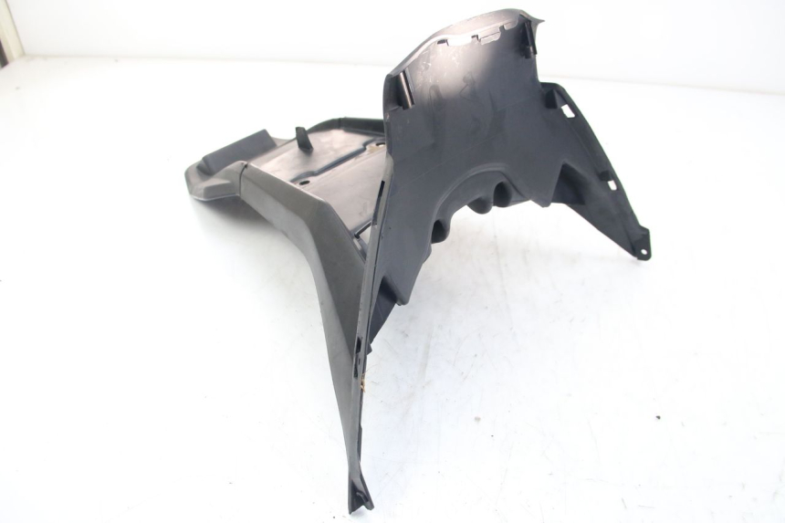 photo de PARAFANGO POSTERIORE KYMCO DOWNTOWN ABS 125 (2015 - 2017) - Primo piano tecnico