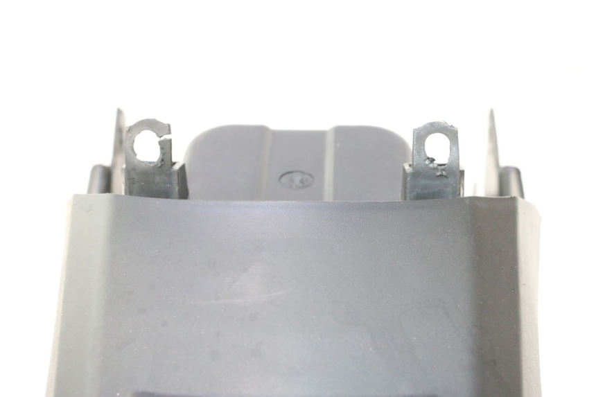 photo de PARAFANGO POSTERIORE CF MOTO E-CHARM 125 (2005 - 2008) - Zoom sullo stato d'uso