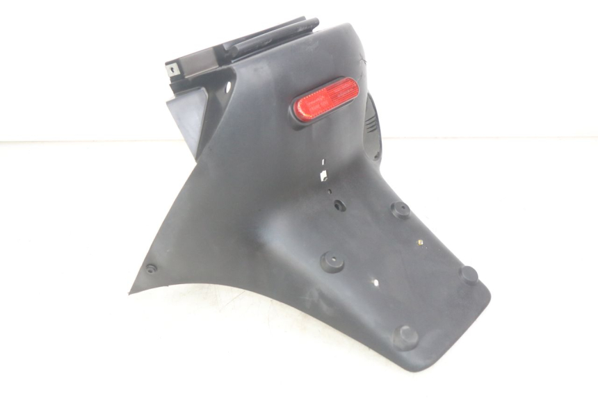 photo de PARAFANGO POSTERIORE PEUGEOT ELYSEO 125 (1999 - 2004) - Primo piano tecnico