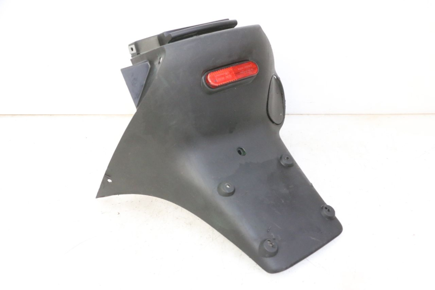 photo de PARAFANGO POSTERIORE PEUGEOT ELYSTAR 50 (2002 - 2014) - Primo piano tecnico