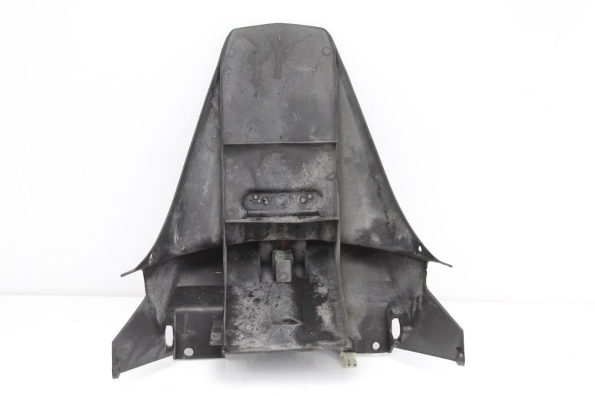 photo de Parafango posteriore HONDA FES PANTHEON 125 (2003 - 2007) - Zoom sullo stato d'uso