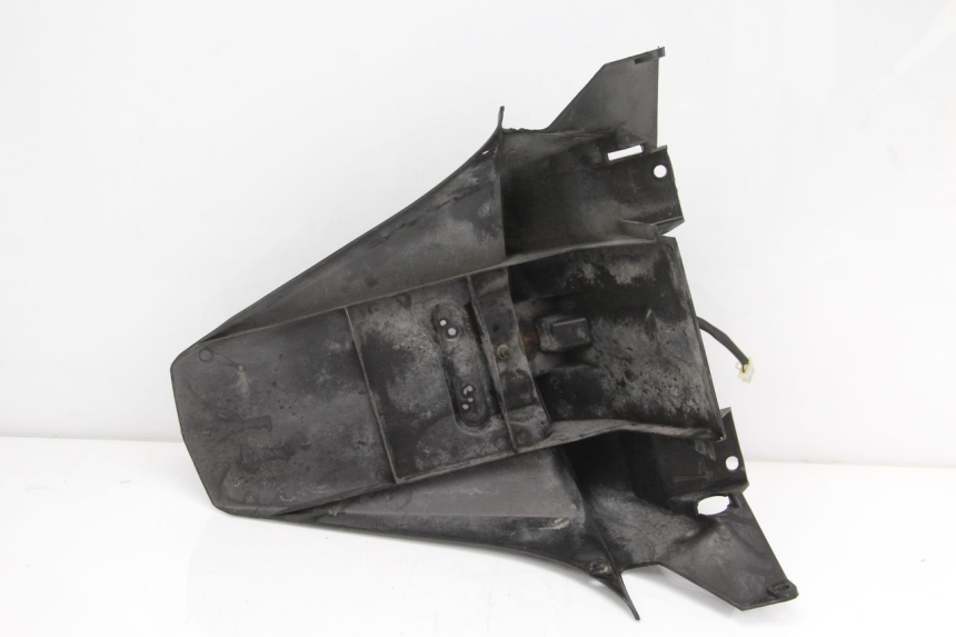 photo de Parafango posteriore HONDA FES PANTHEON 125 (2003 - 2007) - Primo piano tecnico