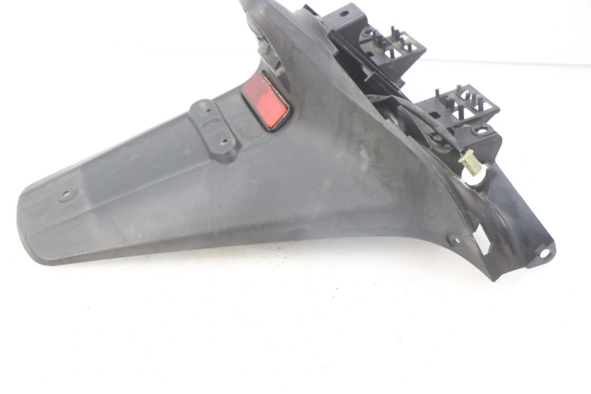photo de PARAFANGO POSTERIORE HONDA FES S-WING SWING ABS 125 (2007 - 2015) - Dettaglio del componente