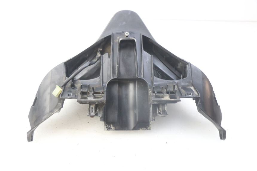 photo de PARAFANGO POSTERIORE HONDA FES S-WING SWING ABS 125 (2007 - 2015) - Zoom sullo stato d'uso