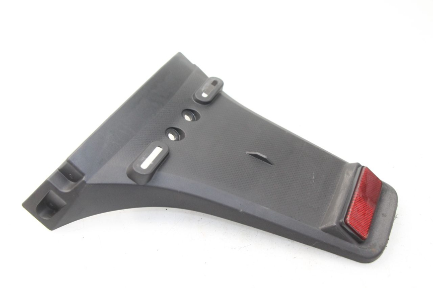 photo de PARAFANGO POSTERIORE SYM FIDDLE 3 III 125 (2014 - 2020) - Zoom sullo stato d'uso