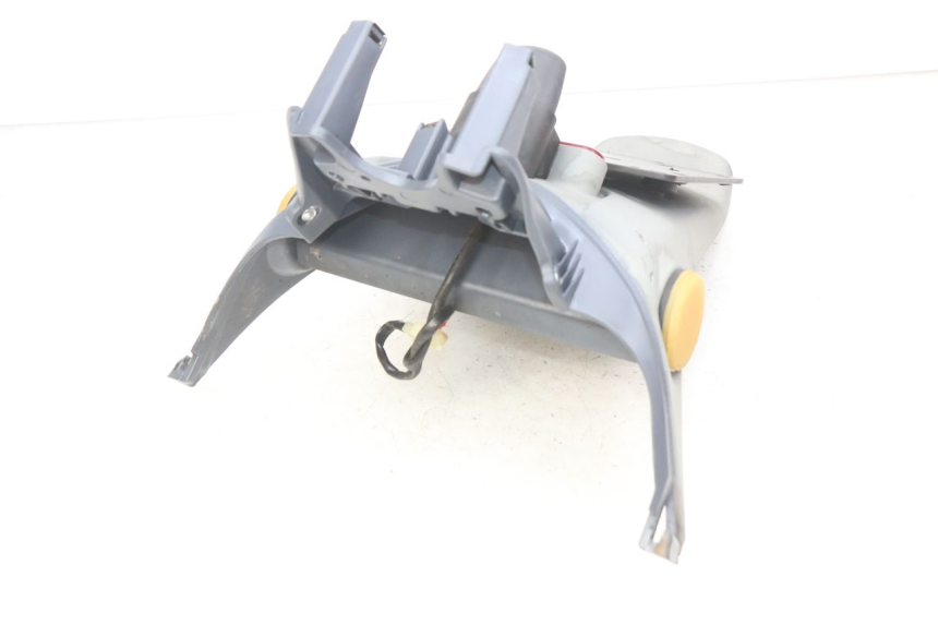 photo de PARAFANGO POSTERIORE PIAGGIO FLY 100 (2006 - 2010) - Zoom sullo stato d'uso