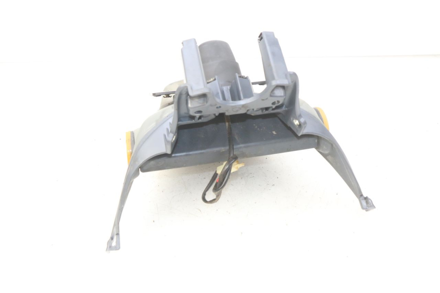 photo de PARAFANGO POSTERIORE PIAGGIO FLY 100 (2006 - 2010) - Zoom sullo stato d'uso