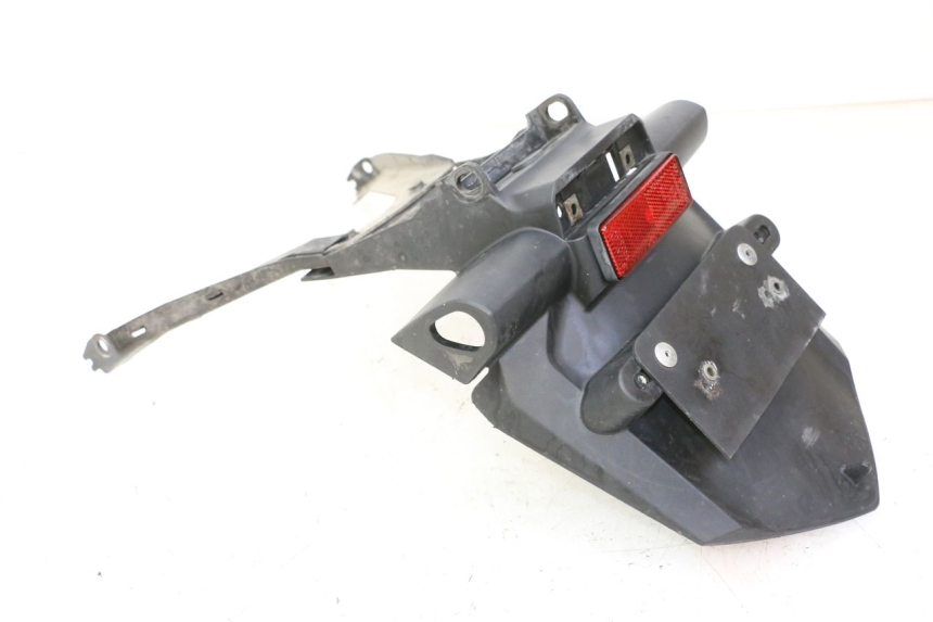 photo de PARAFANGO POSTERIORE YAMAHA FZ6 FAZER S2 600 (2007 - 2011) - Primo piano tecnico