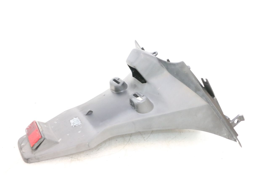 photo de PARAFANGO POSTERIORE SYM GTS EVO 125 (2009 - 2013) - Primo piano tecnico