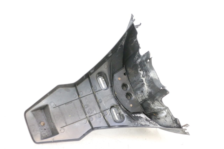 photo de PARAFANGO POSTERIORE SYM GTS EVO 125 (2009 - 2013) - Stato della superficie e materiale