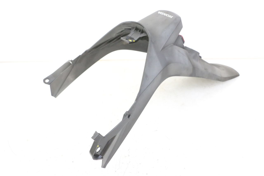 photo de PARAFANGO POSTERIORE HONDA SH i 300 (2015 - 2020) - Primo piano tecnico