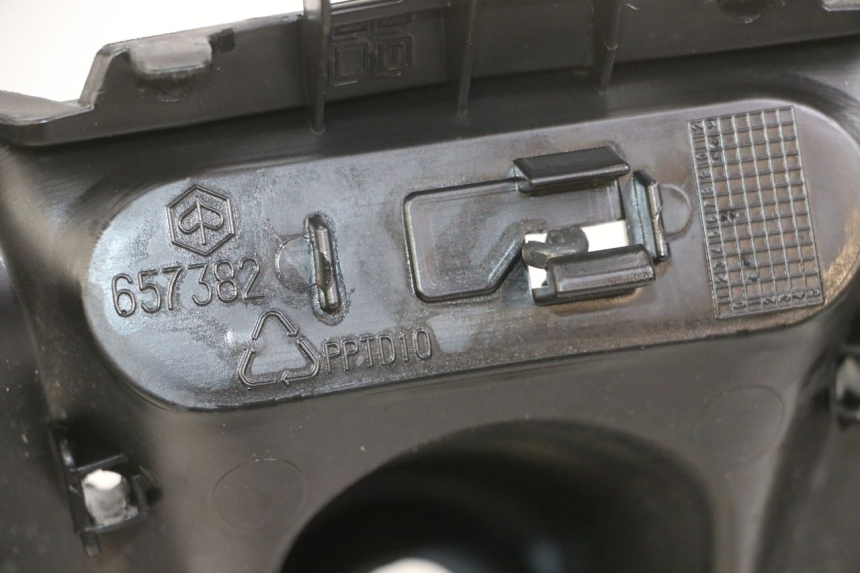 photo de PARAFANGO POSTERIORE PIAGGIO IE MP3 YOURBAN 300 (2011 - 2016) - Altra angolazione