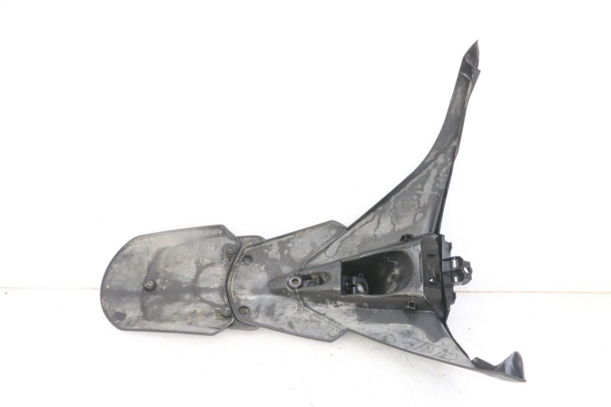 photo de PARAFANGO POSTERIORE PIAGGIO IE MP3 YOURBAN 300 (2011 - 2016) - Primo piano tecnico