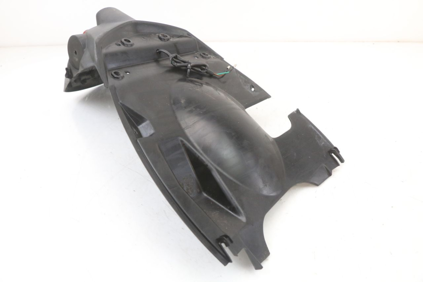 photo de PARAFANGO POSTERIORE PEUGEOT KISBEE 4T 50 (2018 - 2022) - Vista d'insieme del prodotto