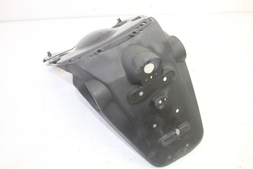 photo de PARAFANGO POSTERIORE PEUGEOT KISBEE 4T 50 (2018 - 2022) - Primo piano tecnico