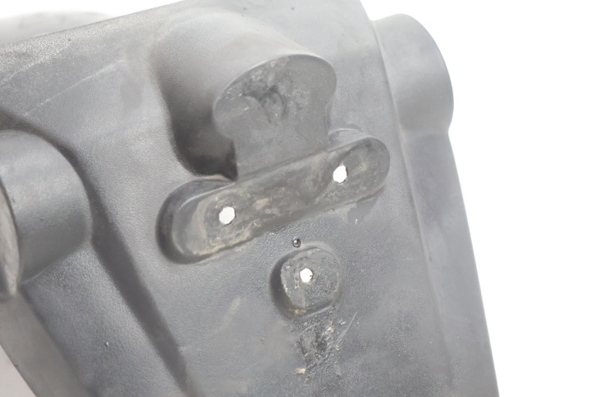 photo de PARAFANGO POSTERIORE PEUGEOT KISBEE 4T 50 (2010 - 2017) - Zoom sullo stato d'uso