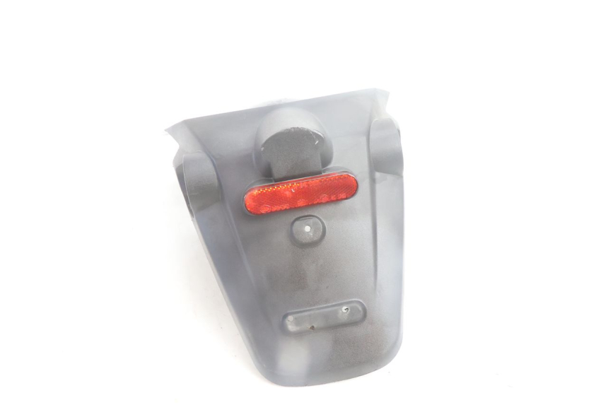 photo de PARAFANGO POSTERIORE PEUGEOT KISBEE 4T 50 (2010 - 2017) - Zoom sullo stato d'uso