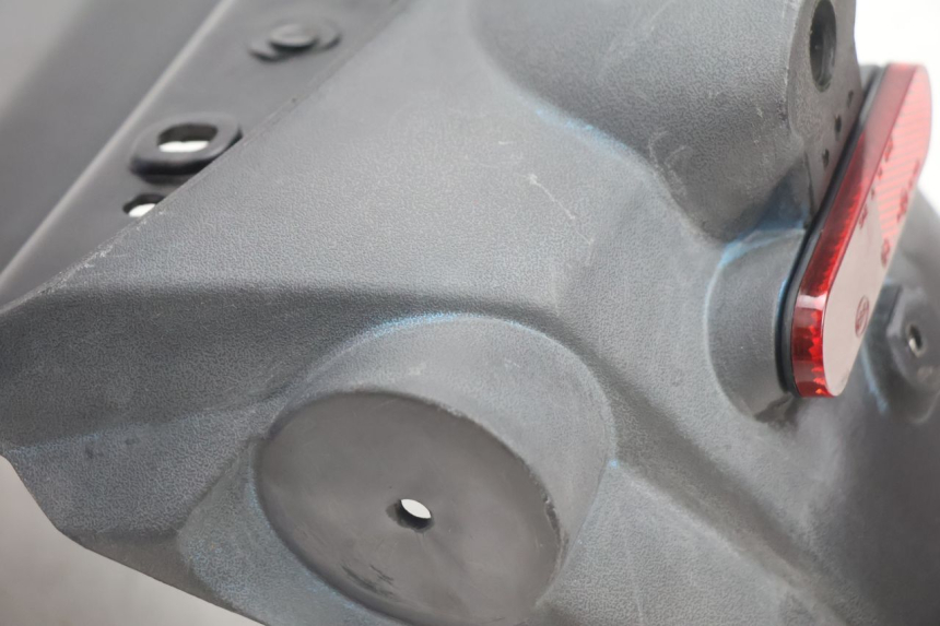 photo de PARAFANGO POSTERIORE PEUGEOT KISBEE 4T 50 (2018 - 2022) - Vista d'insieme del prodotto