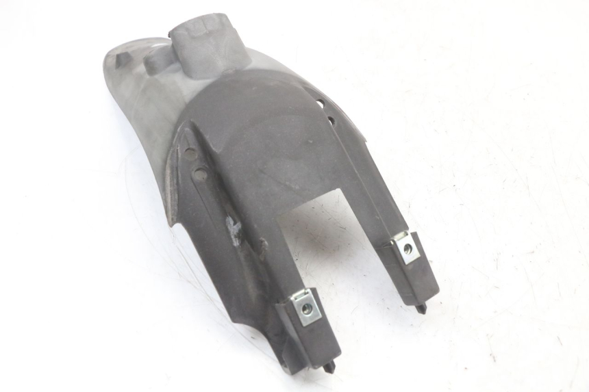 photo de PARAFANGO POSTERIORE PIAGGIO LIBERTY 4T 50 (2018 - 2021) - Zoom sullo stato d'uso