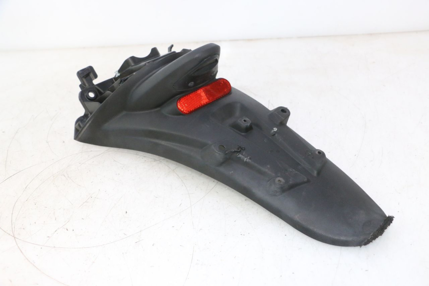 photo de PARAFANGO POSTERIORE PIAGGIO LIBERTY IGET 4T 50 (2015 - 2020) - Zoom sui componenti